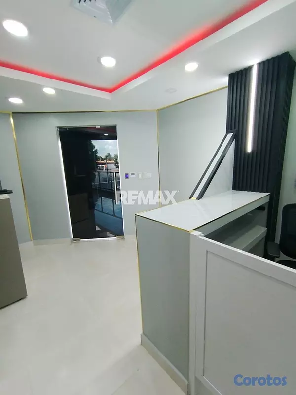 oficinas y locales comerciales - Local Comercial en HAINAMOSA SANTO DOMINGO ESTE 8