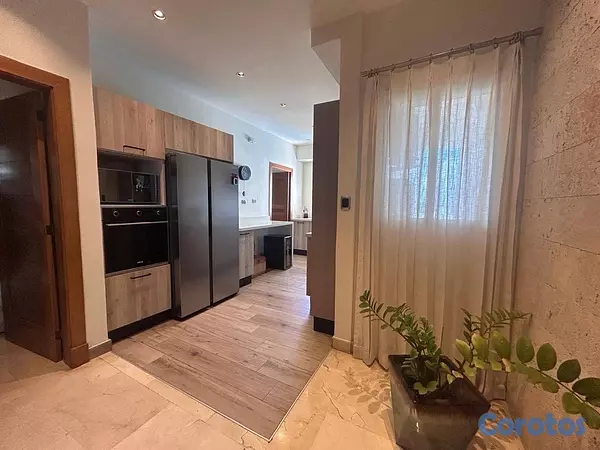 apartamentos - vendo la Esperilla piso 16 dos habitaciones 2.5 baños dos parqueos balcón serví 8