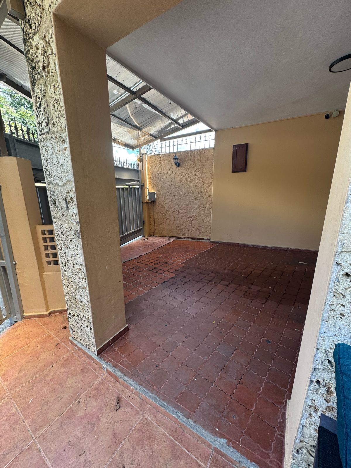 casas - Casa en Viejo Arroyo Hondo de Oportunidad 2