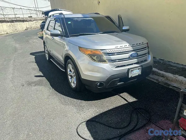 jeepetas y camionetas - Ford explorer XLT 2013  10