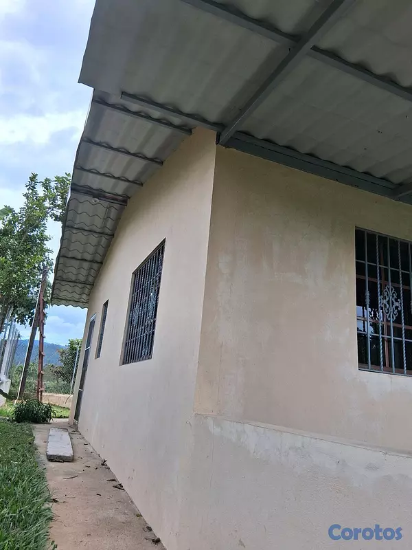 casas - casa con 4 tareas de terrenos,deslindada 2