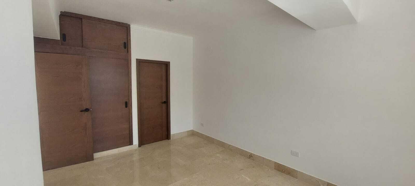 apartamentos - Apartamento en segundo nivel con terraza destechada, de dos habitaciones 5