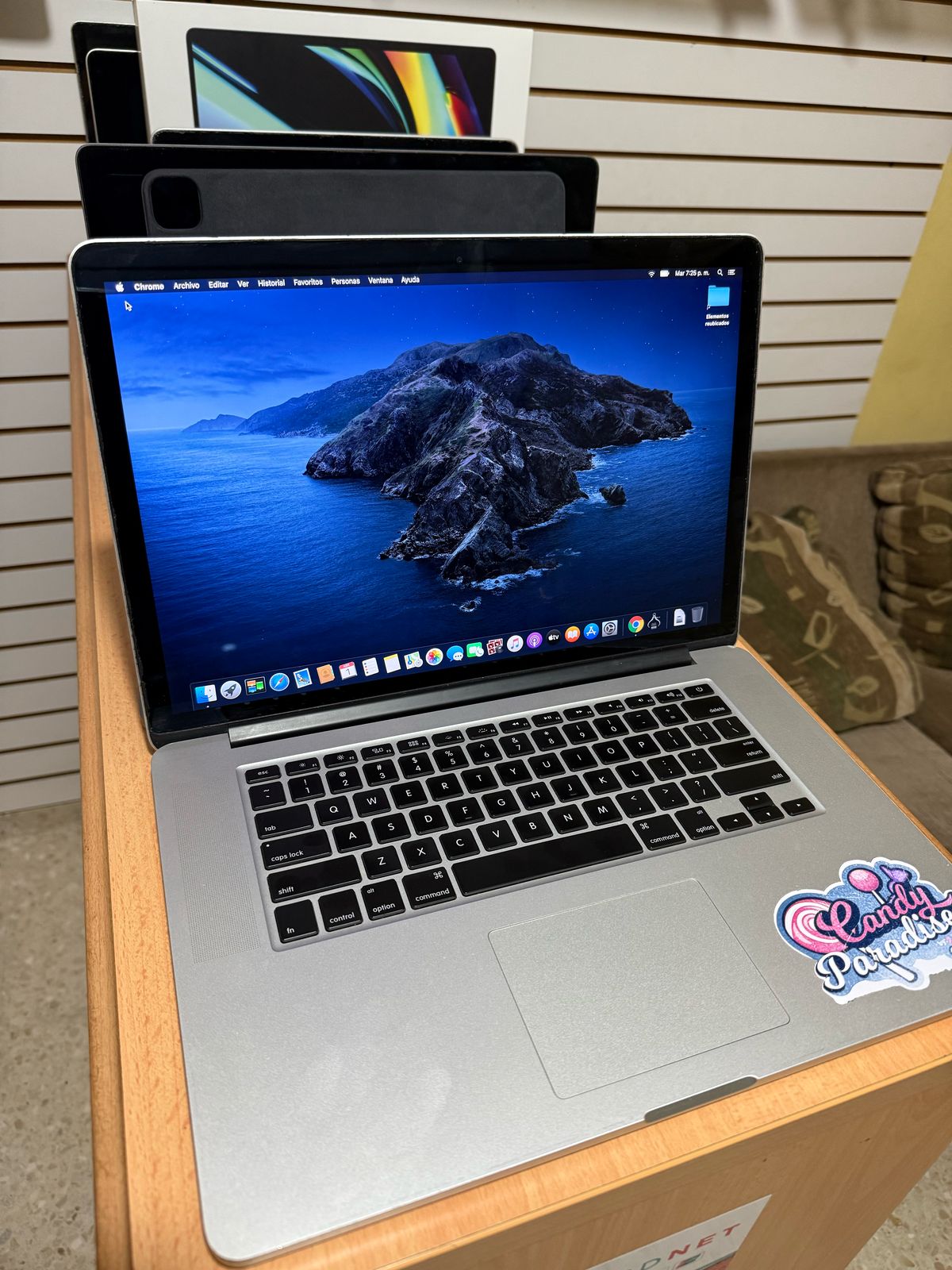 computadoras y laptops - MacBook Pro A1398 Core i7 2.3 Ghz 4 nucleos 2012  2