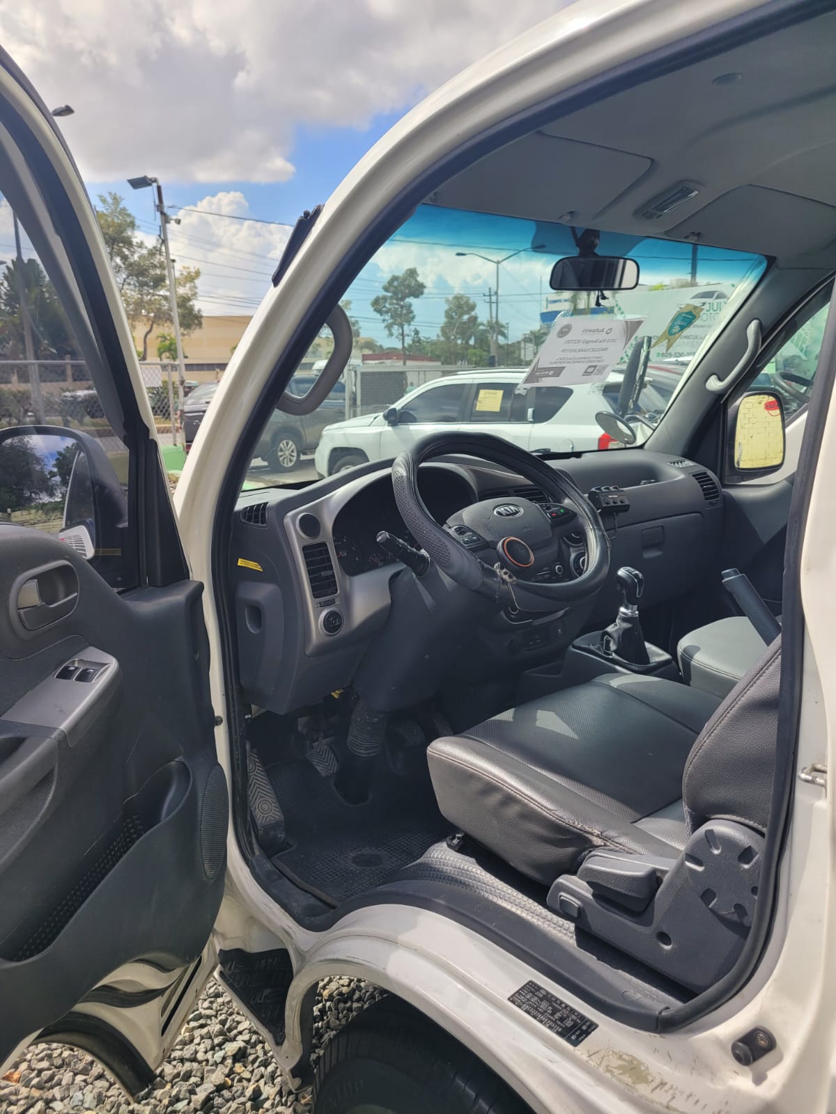 camiones y vehiculos pesados - Kia Bongo III 2019 6