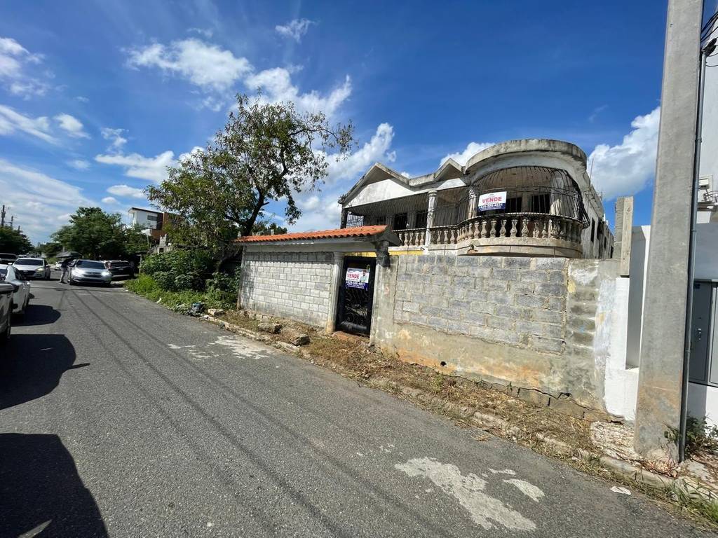 casas - CASA DE DOS NIVELES EN CONSTRUCCION 0