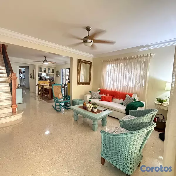 casas - casa en venta en la ind. entre Ind y José contreras RD 13,500 6
