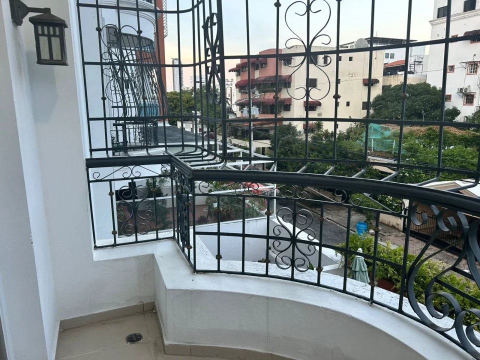 apartamentos - Apartamento en Alquiler en Mirador Sur 2H, 2B, 1P, 3re Nivel