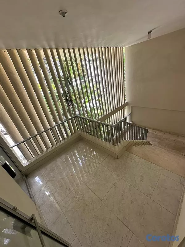 oficinas y locales comerciales - LOCAL COMERCIAL  7