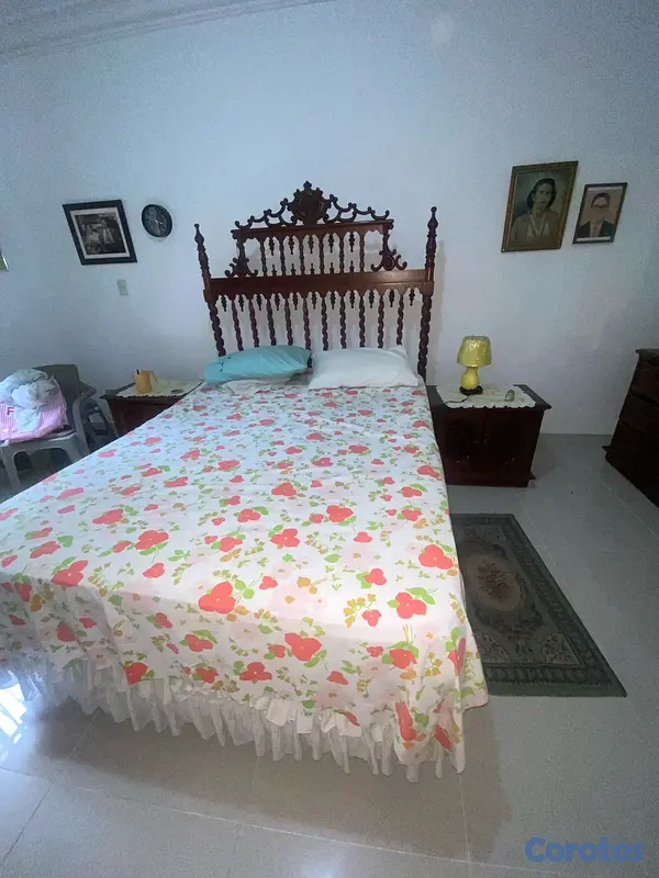 muebles y colchones - juego sé habitación     Una pieza artesanal nacida de la caoba centenaria. 4
