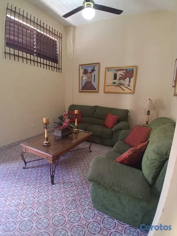 casas -  Zona colonial / ciudad nueva Alquiler US$ 550   2