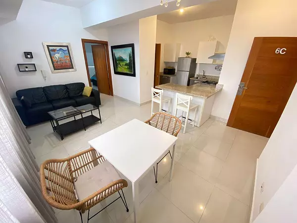 apartamentos - Apartamento en Alquiler Amueblado PARAÍSO USD 950. 2