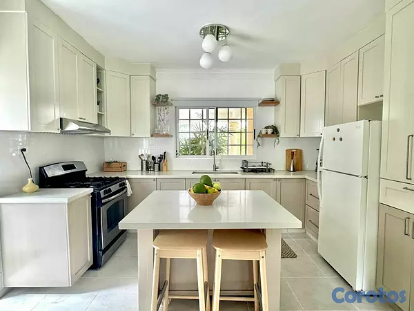 casas - Se vende villa en el metrocontriclud en Juan Dolio 11