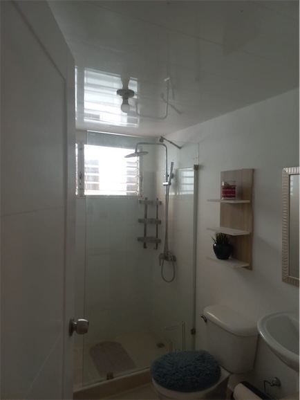 apartamentos - Venta de apartamento 4to nivel amueblado en la ciudad Juan Bosh Santo Domingo  3