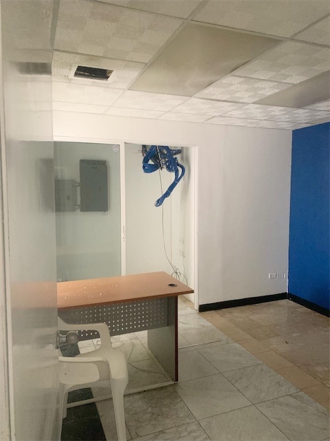 oficinas y locales comerciales - Local en zona de Naco  9