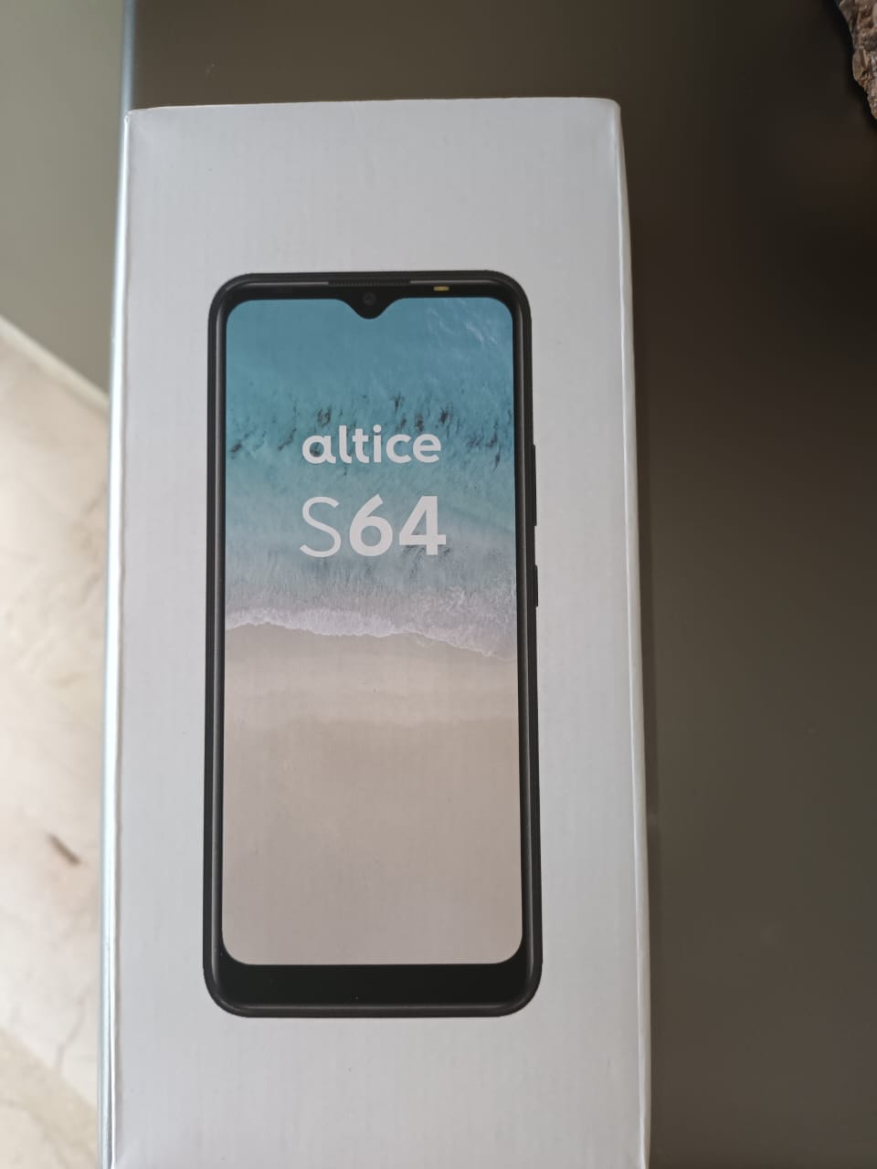 celulares y tabletas - Altice s64