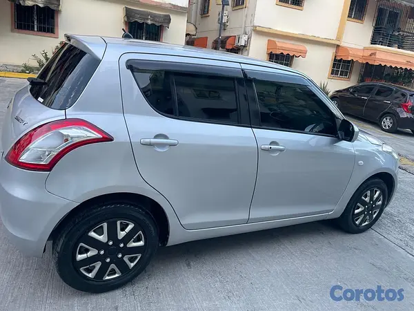 carros - SUZUKI SWITF 2014  3