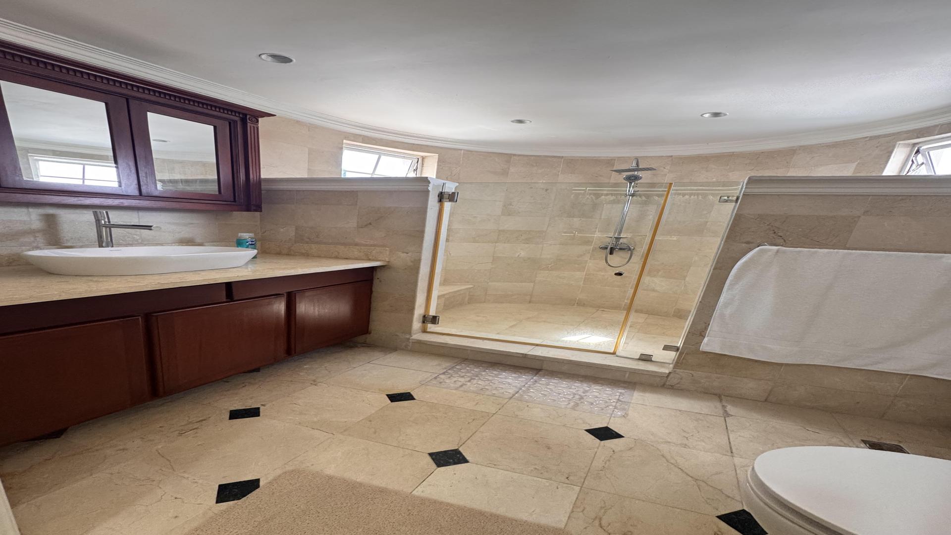 apartamentos - En venta moderno apartamento de 3 Hab con vista al mar 8