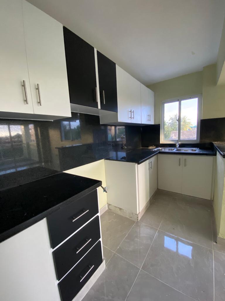 apartamentos - HERMOSO Y AMPLIO APARTAMENTO EN EL ALMIRANTE (ALM-01) 1