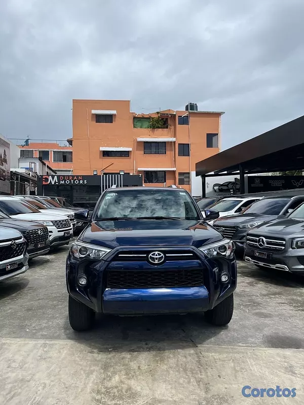 jeepetas y camionetas - Toyota 4Runner SR5 2021
 3