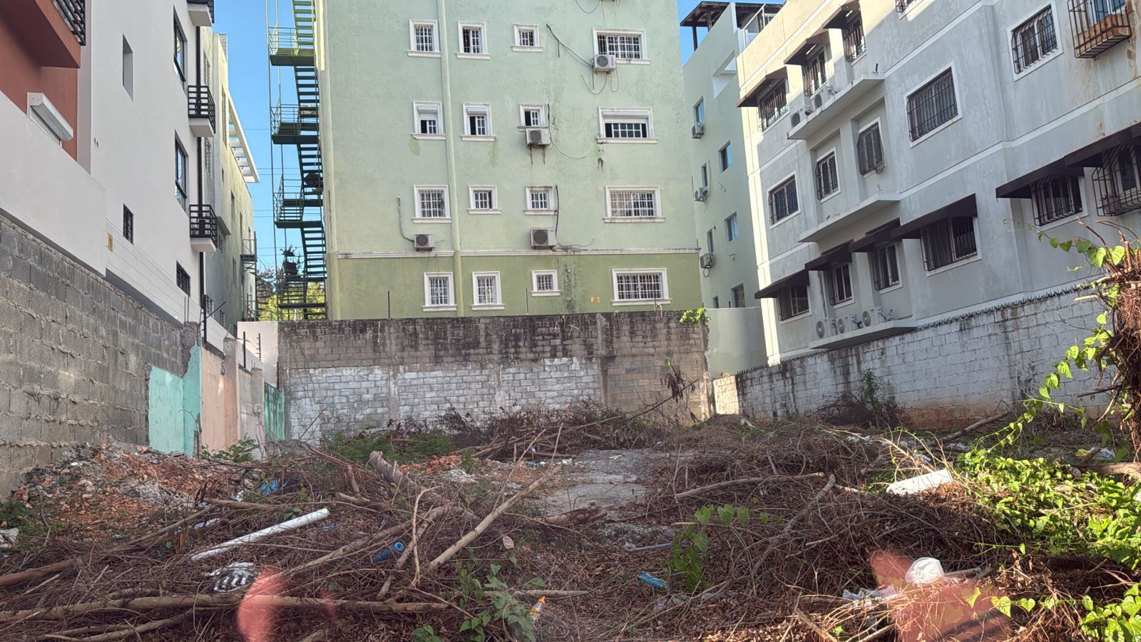 solares y terrenos - Proyecto de 8 apartamentos Vendo solar  3