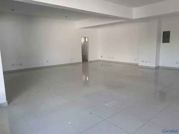 oficinas y locales comerciales - Alquiler local comercial en primer nivel  3