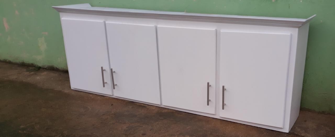 cocina - Gabinete de cuatro puertas en color blanco  2