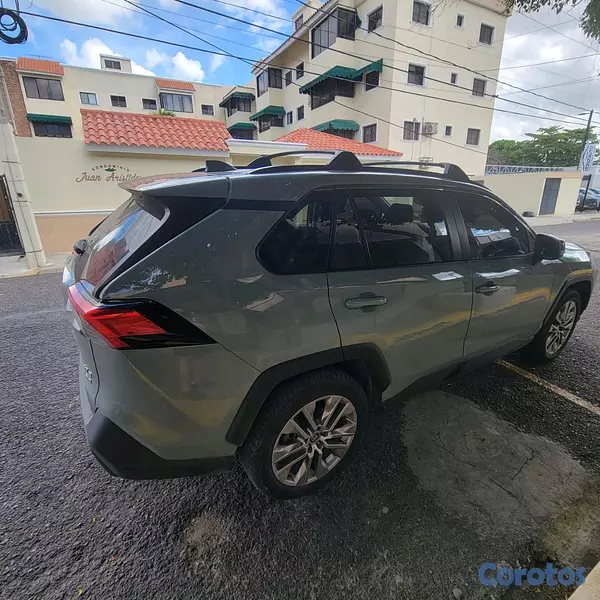 jeepetas y camionetas - Toyota rav4 2020 xle  7