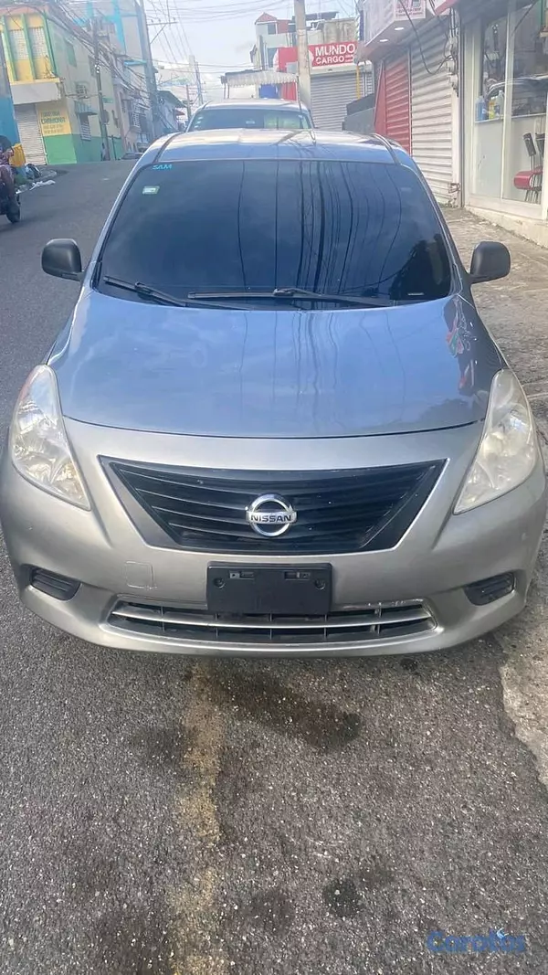 carros - Nissan versa 2014 5