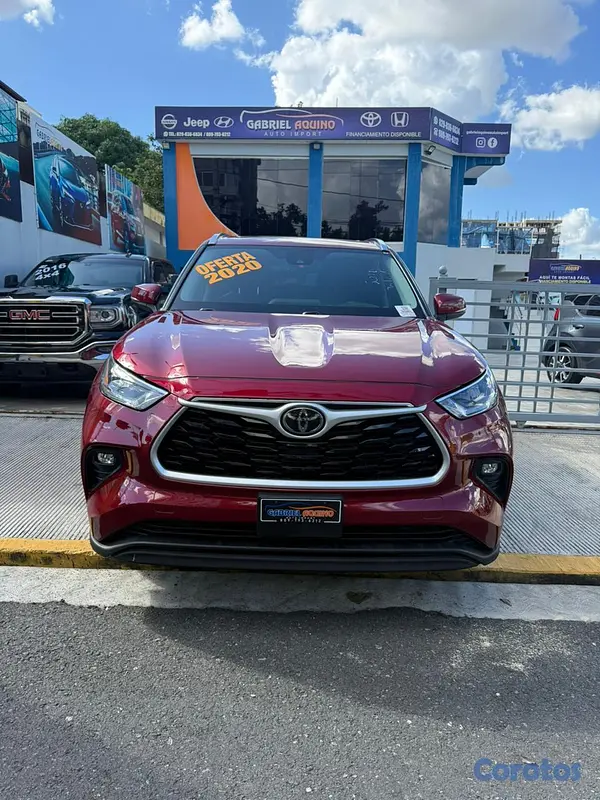 jeepetas y camionetas - Toyota highlander XLE  2020 14