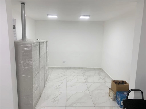 oficinas y locales comerciales - Local en el millon 450 Us  4