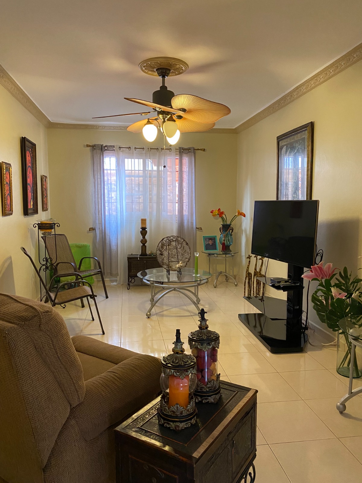 casas - Vendo CASA de Dos niveles 450mt2 2 niveles 1408 5