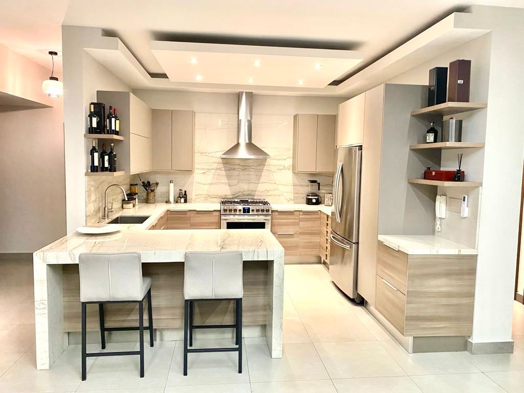 apartamentos - Vendo piso 6 Serralles tres hab 2.5 baños dos parq 7