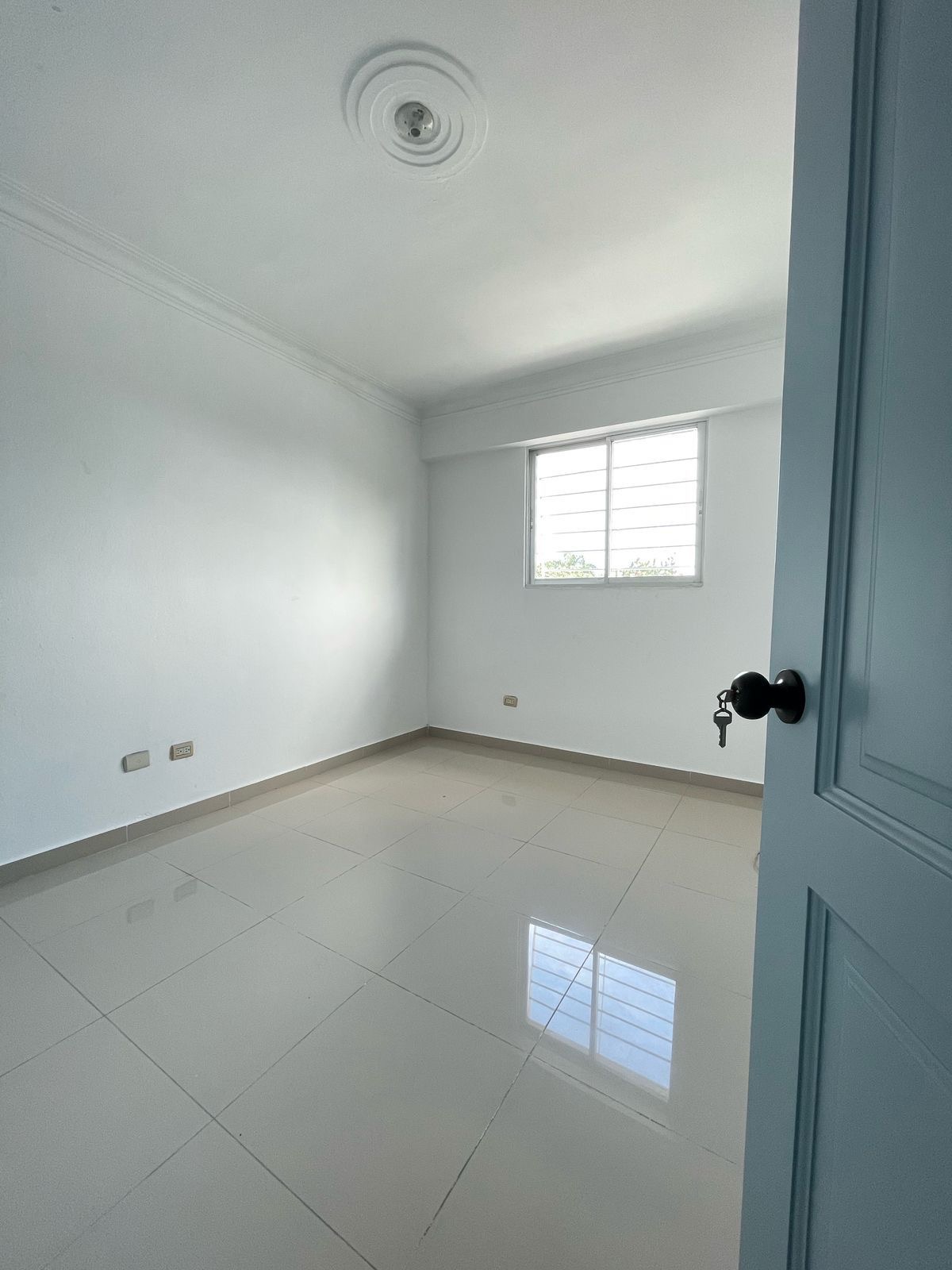 apartamentos - En venta apartamento de 3 habitaciones en sector L 9