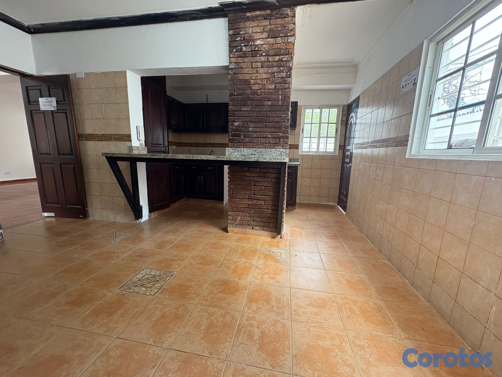 casas - Propiedad esquinera comercial  5