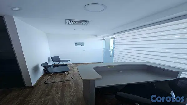 oficinas y locales comerciales - Alquiler de oficina en plaza comercial 3