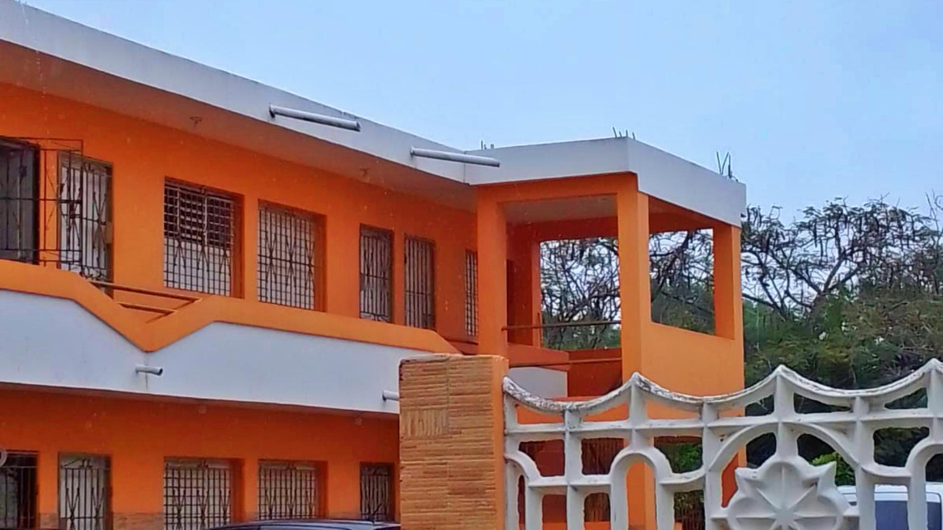 apartamentos - Two-level building for investment in Villa Satélite 4