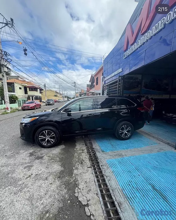 jeepetas y camionetas - Toyota Highlander LE 2019 2