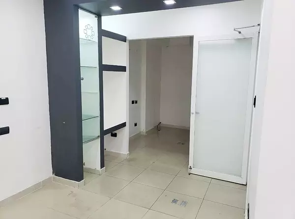 oficinas y locales comerciales - Local en venta en Piantini 2
