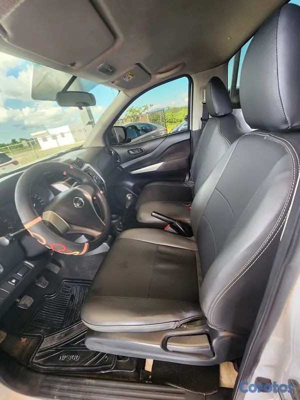 jeepetas y camionetas - 2018 Nissan Frontier una cabina Mecánica 4
