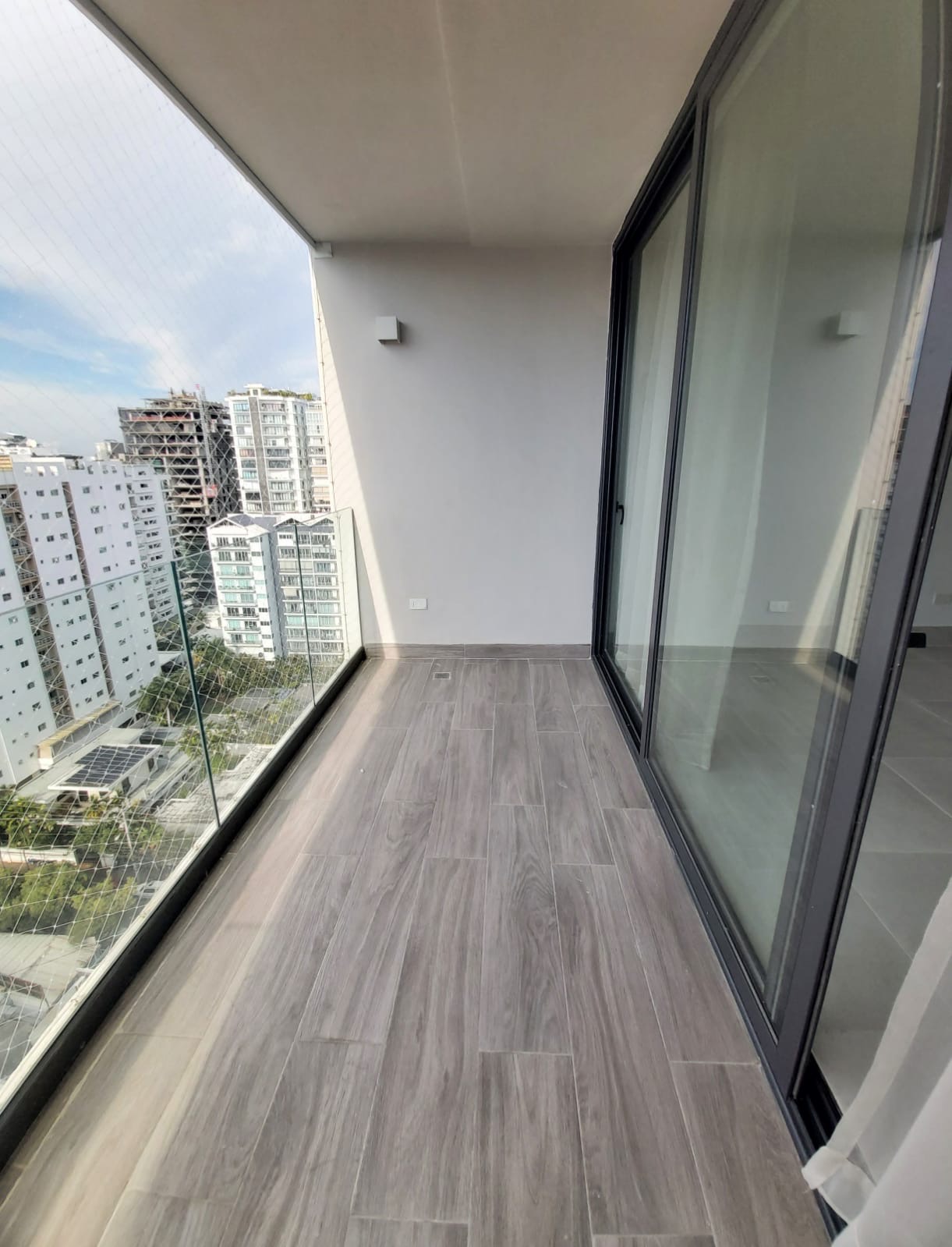 apartamentos - Alquiló piantini línea blanca torre lujo tres hab  5