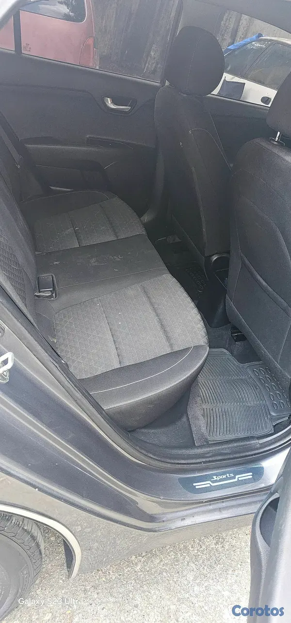 carros - kia rio 1018 6