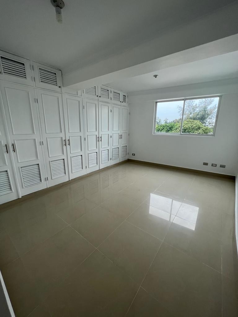 apartamentos - Apartamento en Venta, Sector Renacimiento, Santo Domingo 4