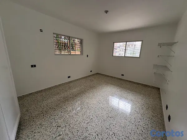 apartamentos - Alquiler en Piantini, Polígono Central (cerca de BlueMall) 3