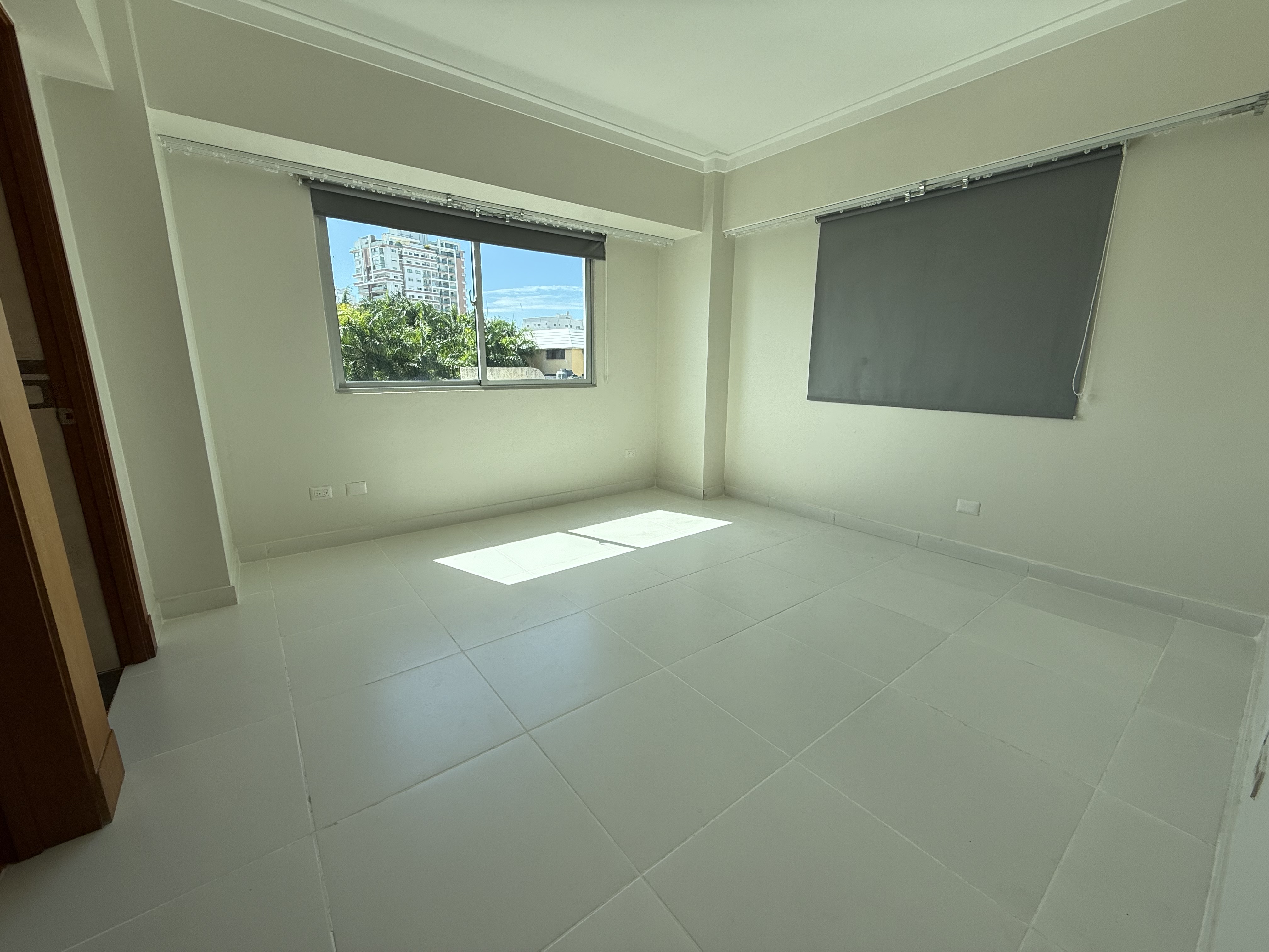 apartamentos - Alquiló los cacicazgos piso 4 , dos habitaciones c 4