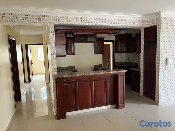 apartamentos - OFERTA POR LAS MADRES en CORALES DEL SUR, APTO de 3 HABS., 120 Mts.2, 1er. Nivel 4