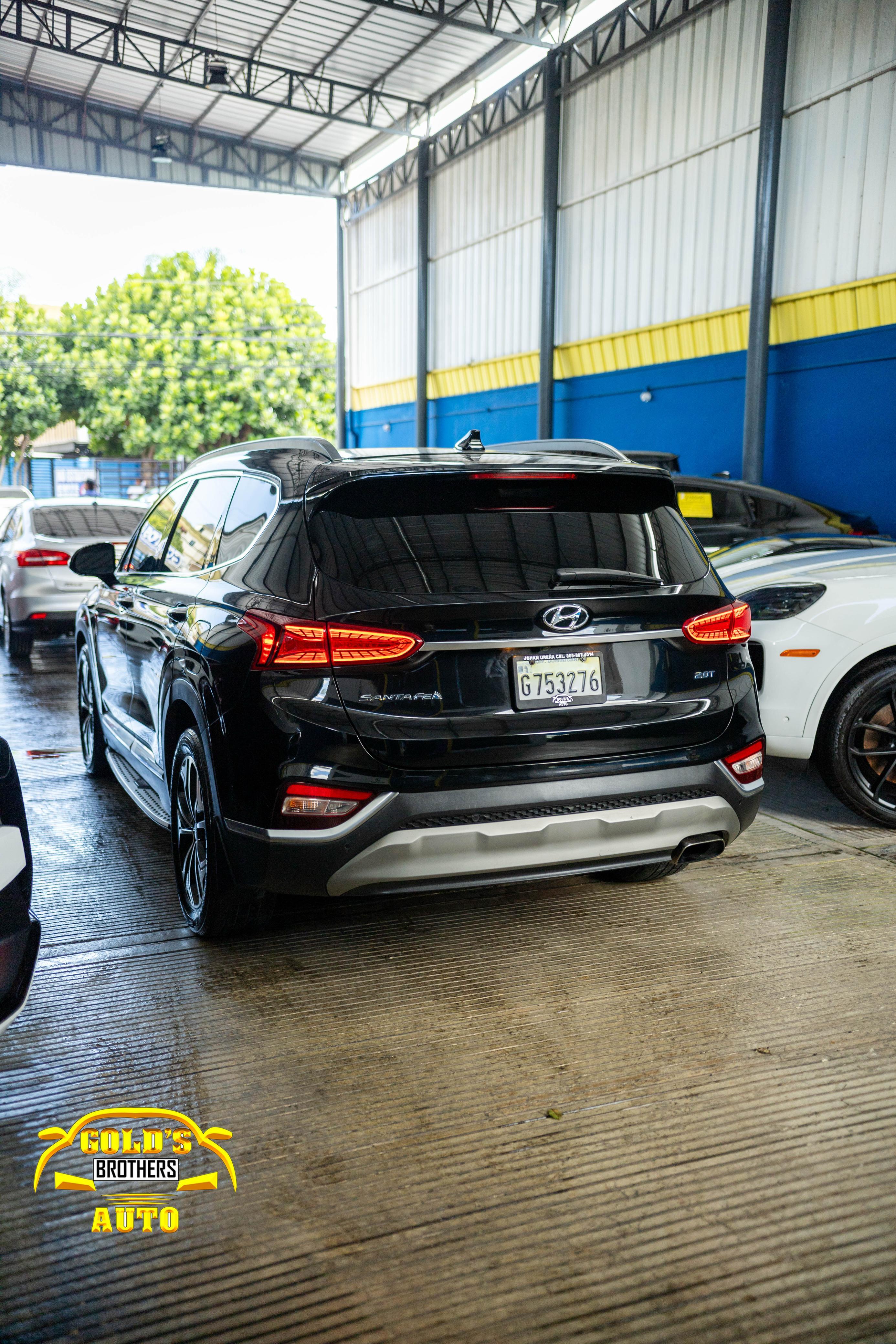 jeepetas y camionetas - Hyundai Santa Fe Limited 2020 Clean Carfax 3