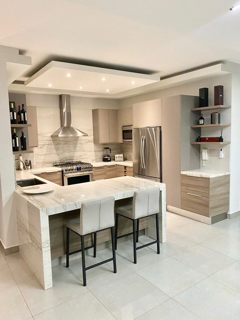 apartamentos - Vendo piso 6 Serralles tres hab 2.5 baños dos parq 8