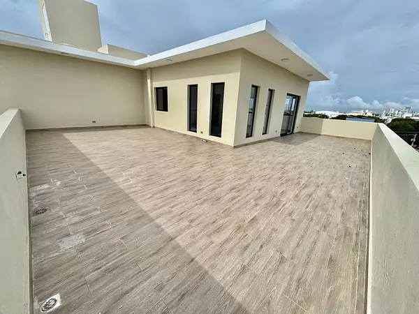 penthouses - Vendo Pent-hose nuevo en Los Prados. 3