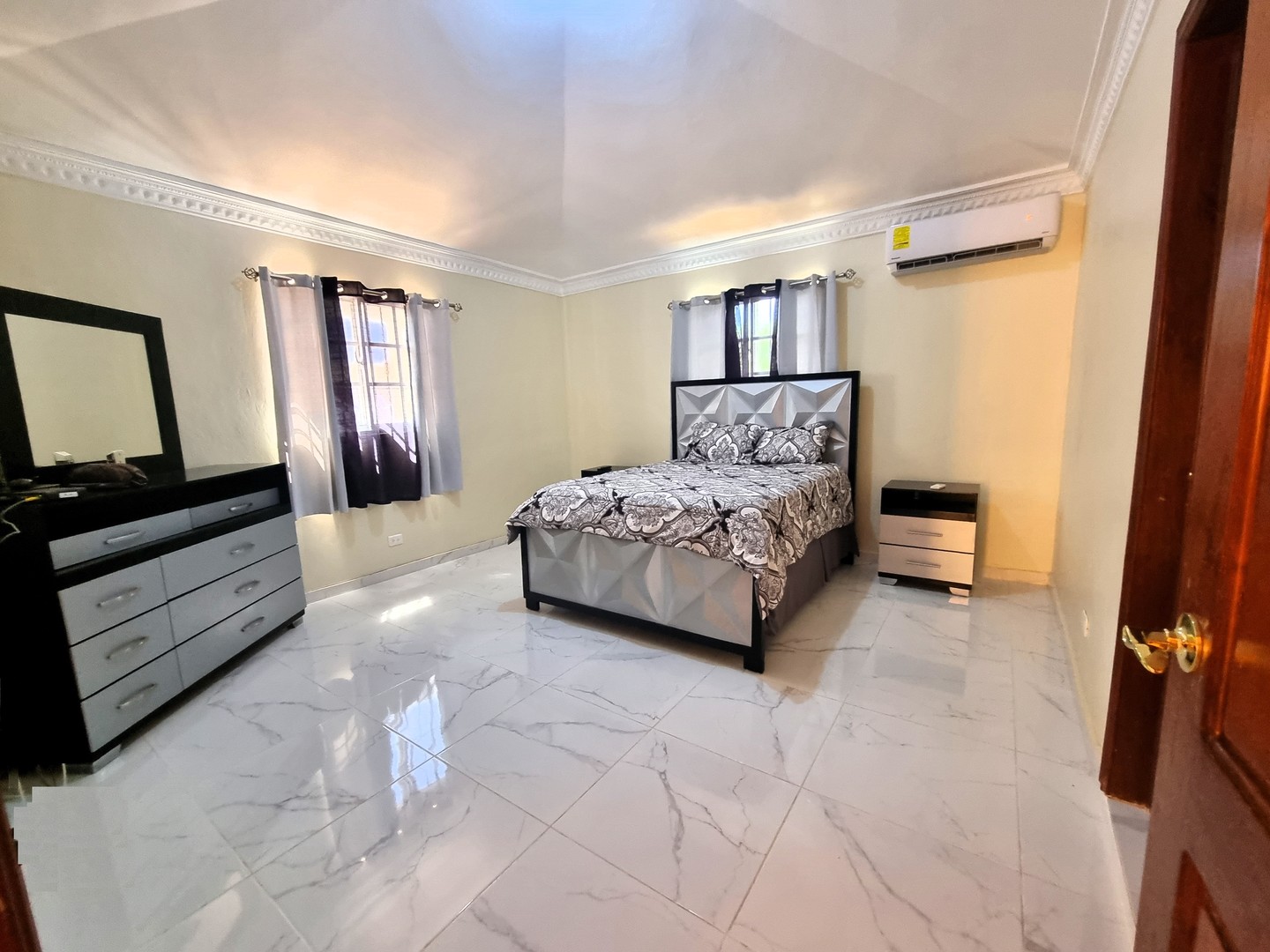 casas - Vendo Casa dos niveles en Residencial Brisa Oriental San Isidro y Ecologica 8
