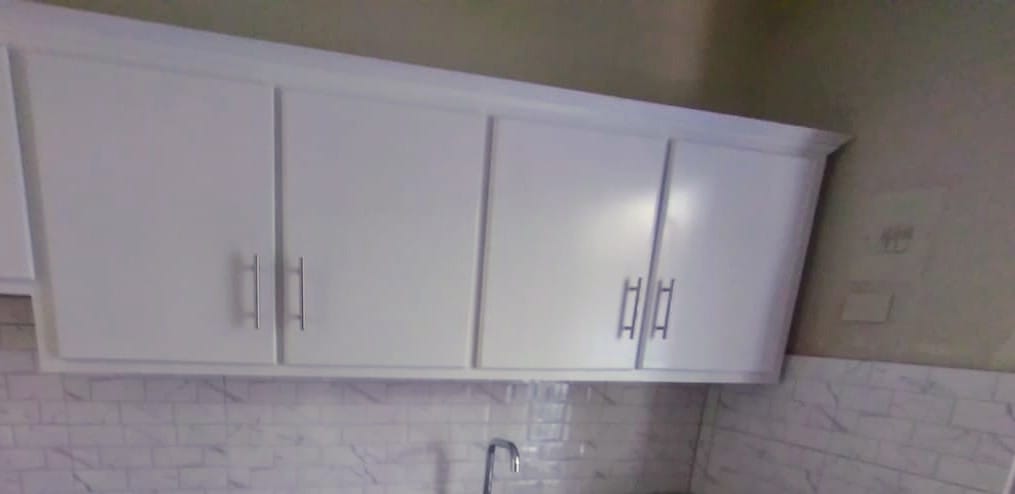 muebles y colchones - Gabinetes de pared blanco  1